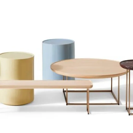 Tavolini in varie finiture Torei di Cassina