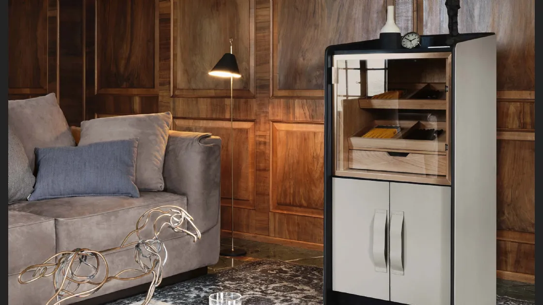 Mobile contenitore Gentleman in legno rivestito in pelle di Flou