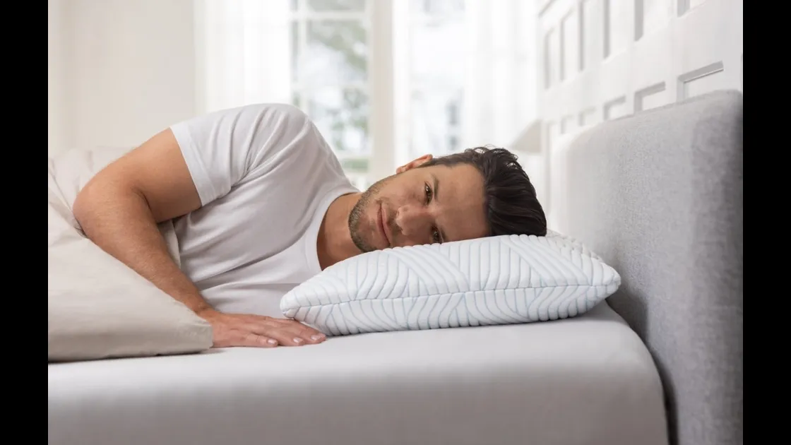 Cuscino ergonomico tradizionale Comfort SmartCool feeling morbido o medio rigido di Tempur