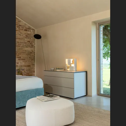 Comò in laccato opaco Juta di Flou