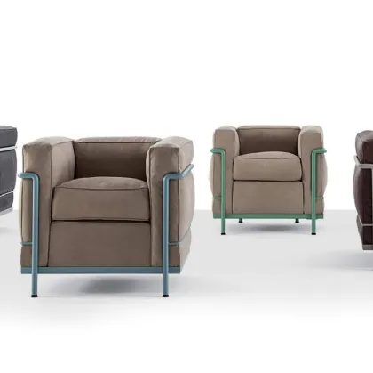 Poltroncina in pelle 2 Fauteuil Grand Confort Petit di Cassina