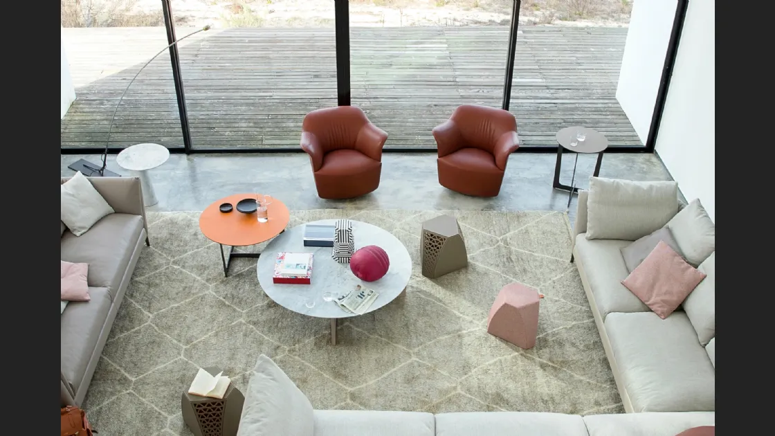 Poltroncina in pelle Aida di Poltrona Frau