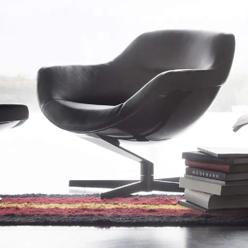 Poltrona con base girevole Auckland di Cassina