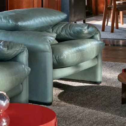 Poltrona di design in pelle Maralunga di Cassina