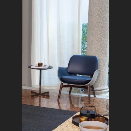 Poltroncina in pelle Martha di Poltrona Frau