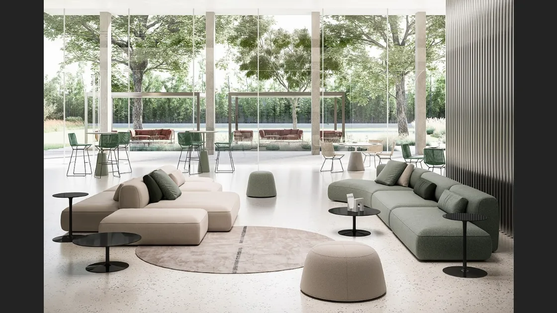 Divano bifacciale con penisola Cosy Island di MDF Italia