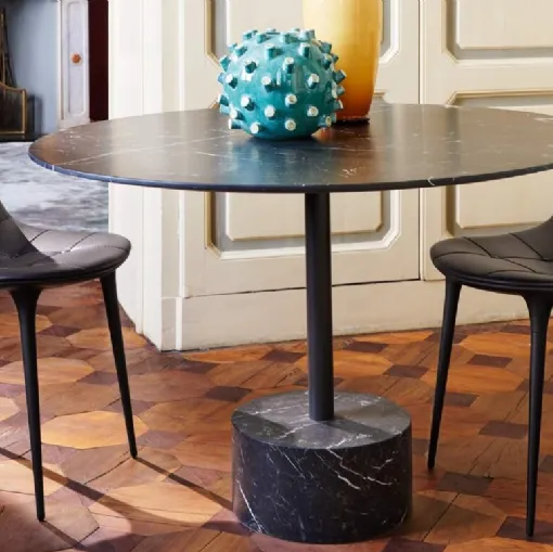 Tavolo rotondo Dining Table di Cassina