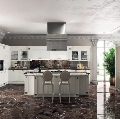 Cucina Classica Exclusiva in laccato lucido Bianco e pelle di Scavolini