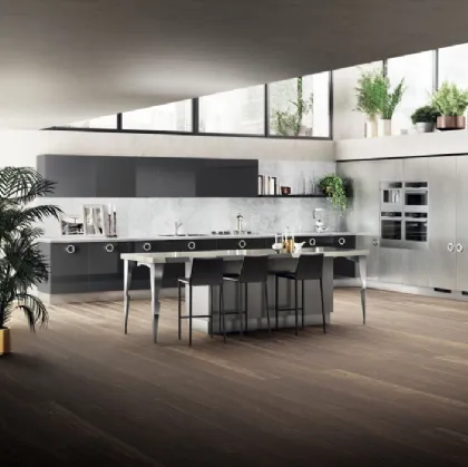 Cucina Classica Exclusiva in laccato lucido Grigio Ferro di Scavolini