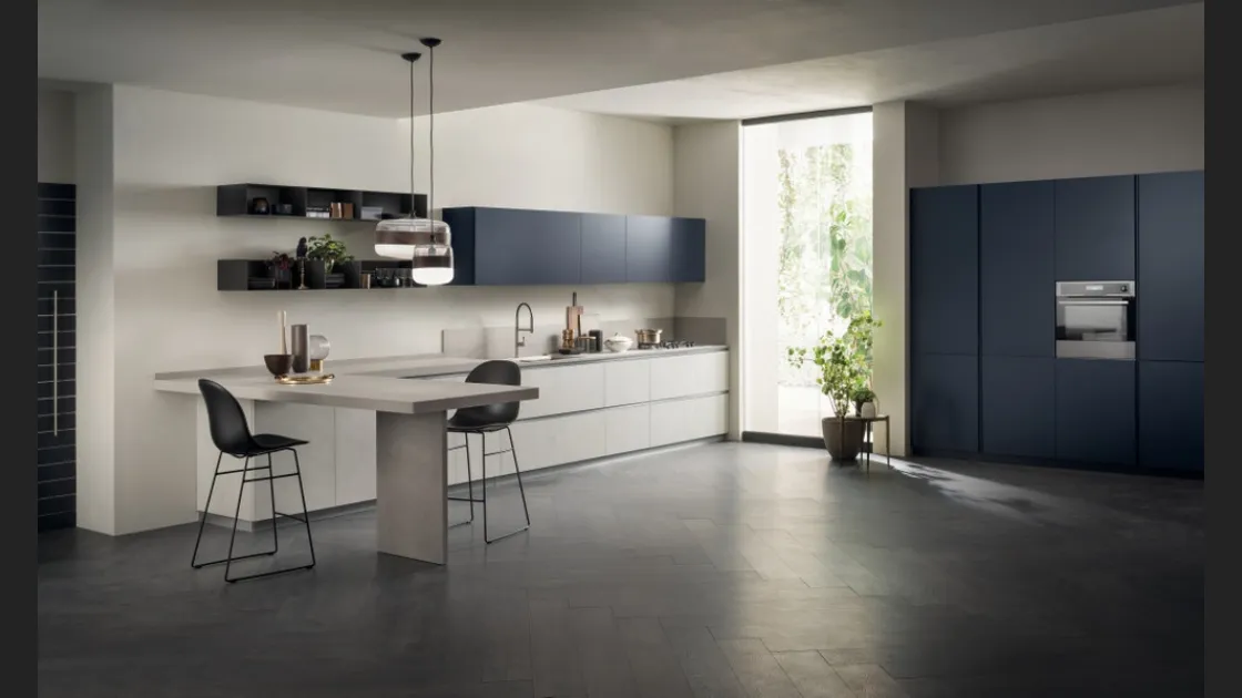 Cucina Moderna DeLinea in Concrete Jersey e Blu Moon opaco di Scavolini