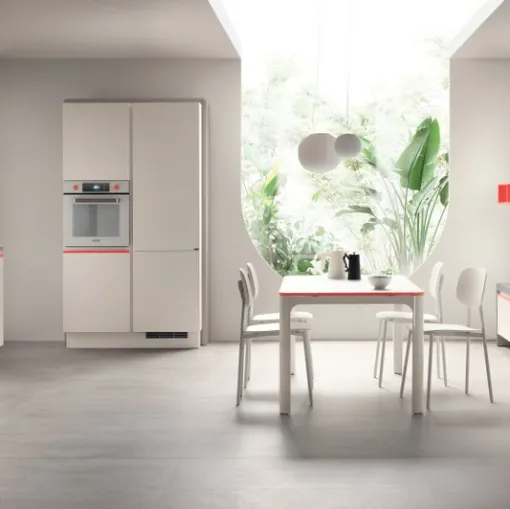 Cucina Moderna Dandy Plus Bianco con maniglia Rosso Corallo di Scavolini