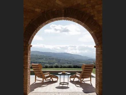 Poltroncina in legno e tessuto D 150 5 di Molteni & C