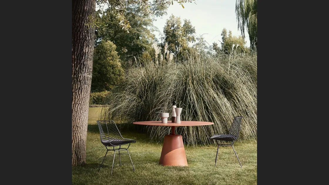 Tavolo in cemento Rock Table di MDF Italia