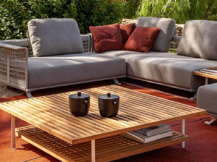 Tavolino Solaria in massello di Teak con base in acciaio di Poltrona Frau
